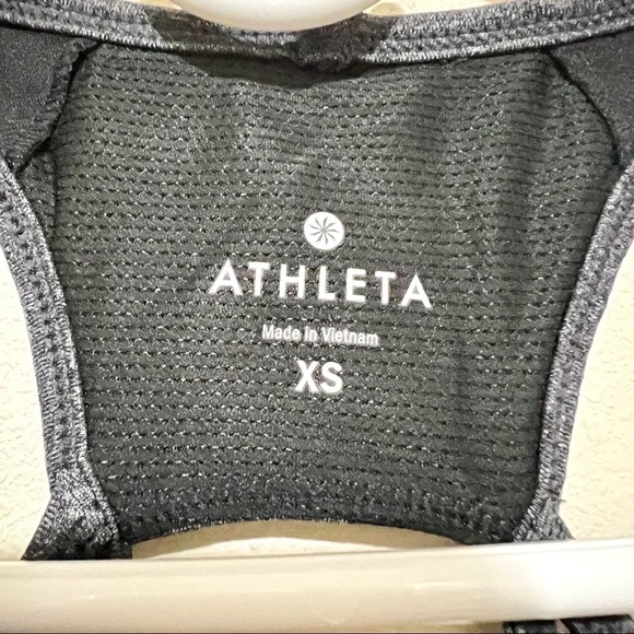 Athleta Equator gray Tank Shelf Bra women’s size XS - Picture 7 of 8
